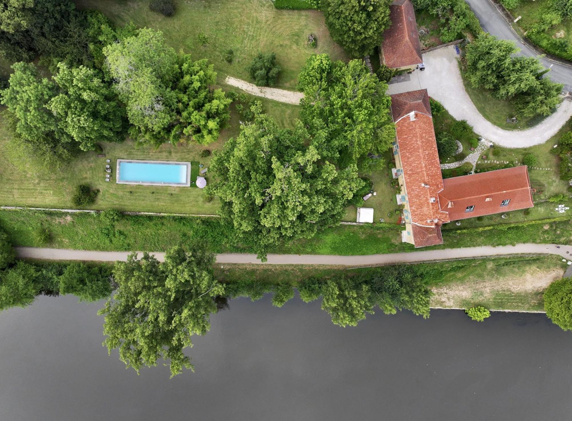 La Rebiere D'Or, B&B Et Gite Mouleydier Екстер'єр фото