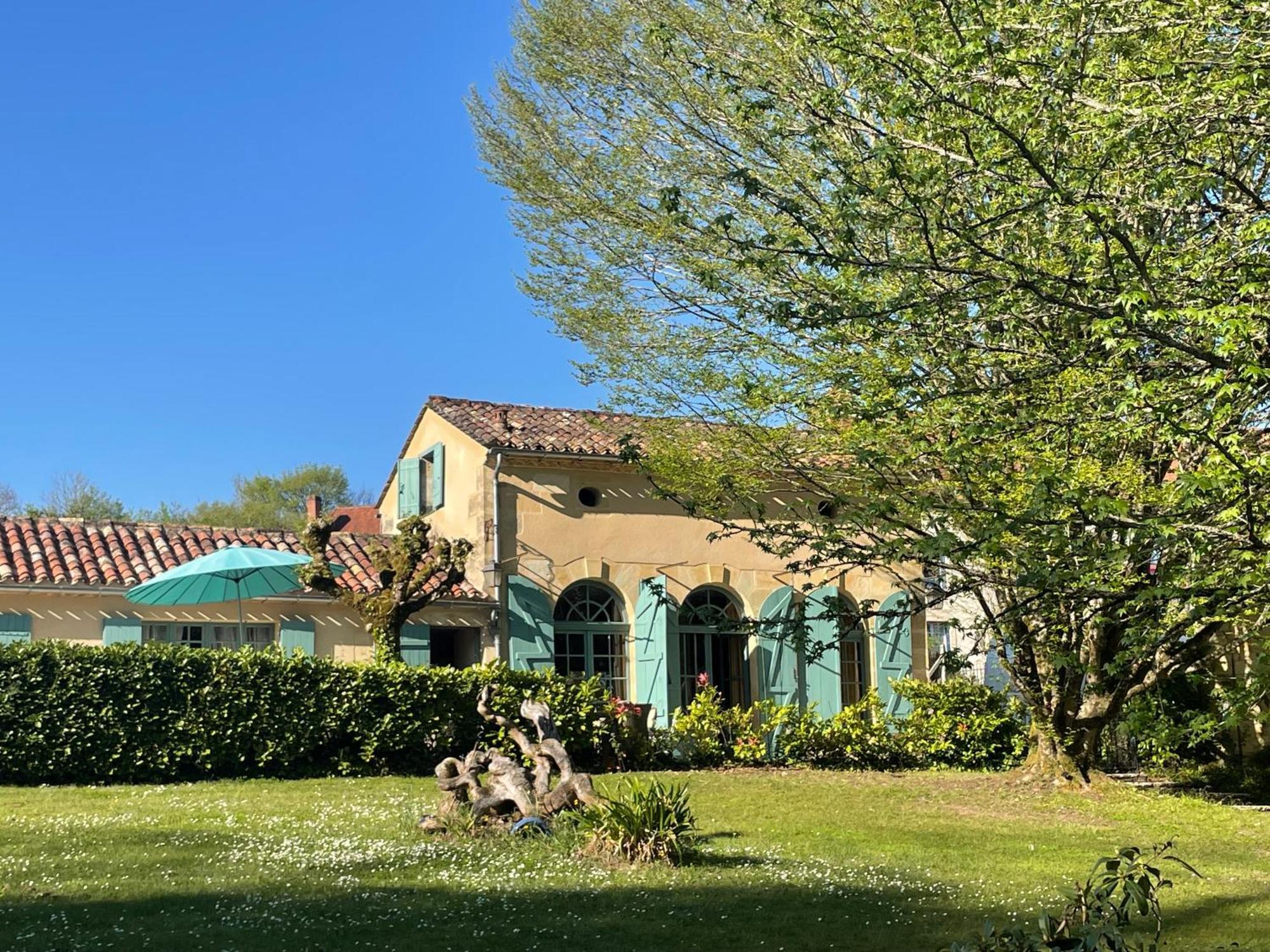La Rebiere D'Or, B&B Et Gite Mouleydier Екстер'єр фото